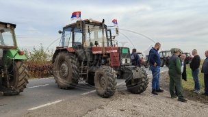 Blokiran ulazak u Staru Pazovu